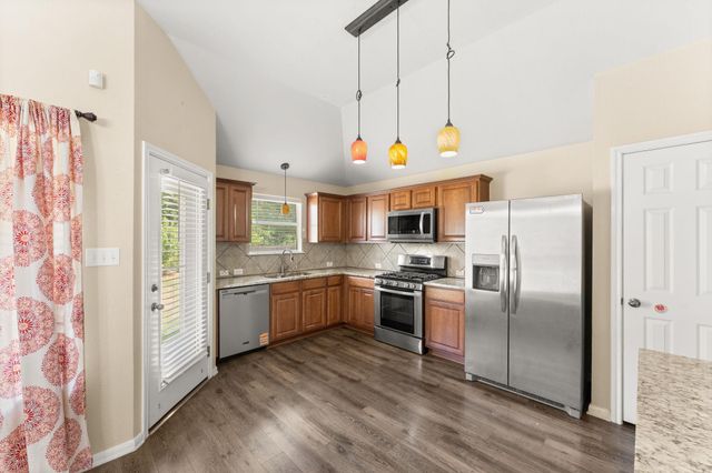 1005 Blackburn PL, Round Rock, TX 78665