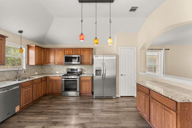 1005 Blackburn PL, Round Rock, TX 78665