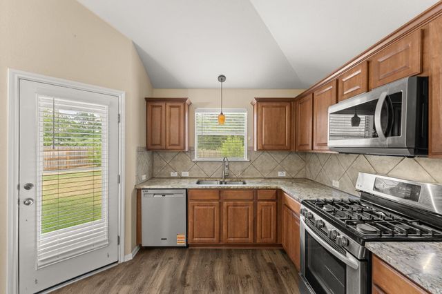 1005 Blackburn PL, Round Rock, TX 78665