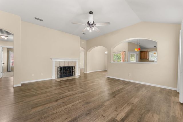 1005 Blackburn PL, Round Rock, TX 78665