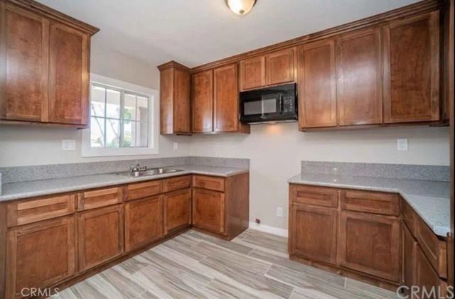 636 W 107th, Los Angeles, CA 90044