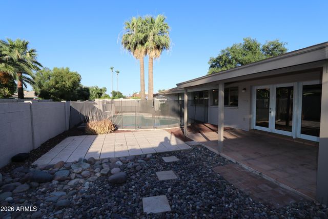 1910 E MANHATTON Drive, Tempe, AZ 85282