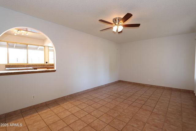 1910 E MANHATTON Drive, Tempe, AZ 85282