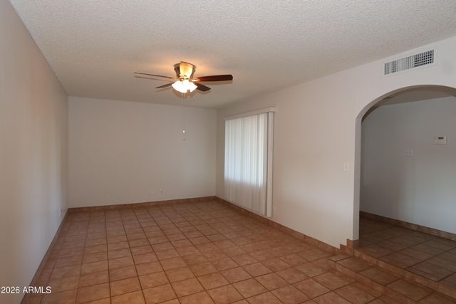 1910 E MANHATTON Drive, Tempe, AZ 85282