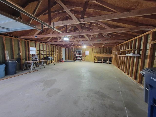 2449 S Dewey Avenue, Beloit, WI 53511