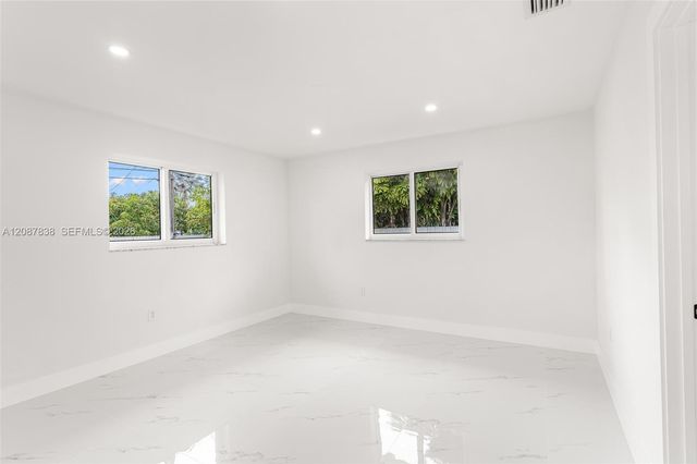 3900 SW 67th Avenue, Miami, FL 33155