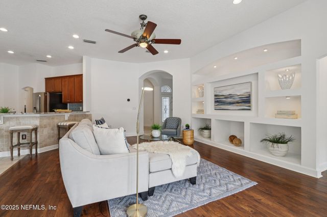 10008 SIFTON Court, Jacksonville, FL 32246