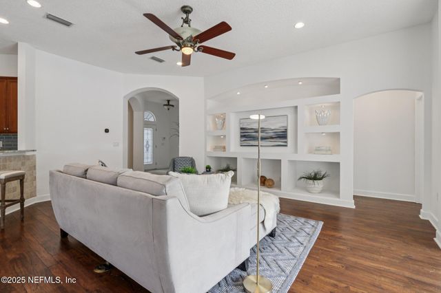 10008 SIFTON Court, Jacksonville, FL 32246