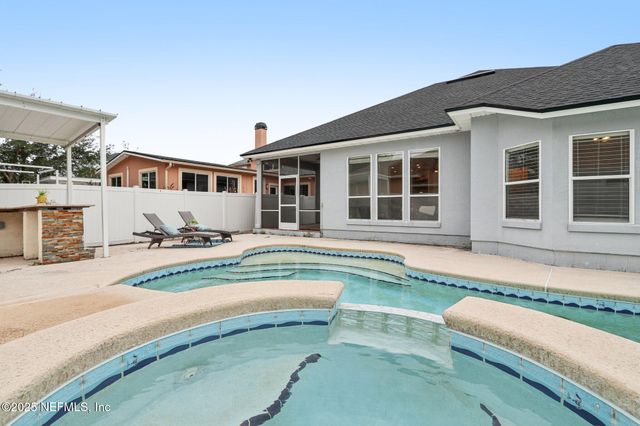 10008 SIFTON Court, Jacksonville, FL 32246