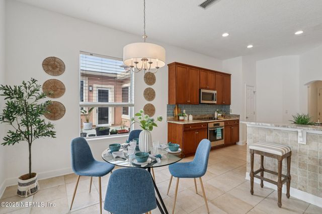 10008 SIFTON Court, Jacksonville, FL 32246