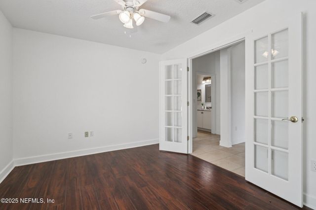 10008 SIFTON Court, Jacksonville, FL 32246