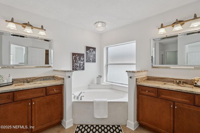 10008 SIFTON Court, Jacksonville, FL 32246