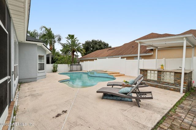 10008 SIFTON Court, Jacksonville, FL 32246