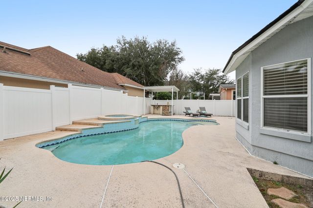 10008 SIFTON Court, Jacksonville, FL 32246