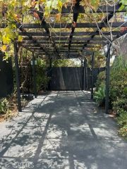 9912 La Tuna Canyon, Sun Valley, CA 91352