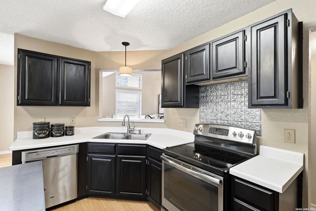 2310 W Wild Turkey, San Antonio, TX 78232