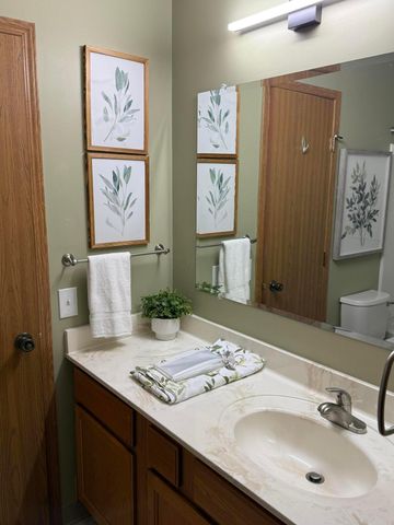 5353 Pond View Drive, Westerville, OH 43081