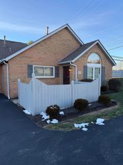 5353 Pond View Drive, Westerville, OH 43081