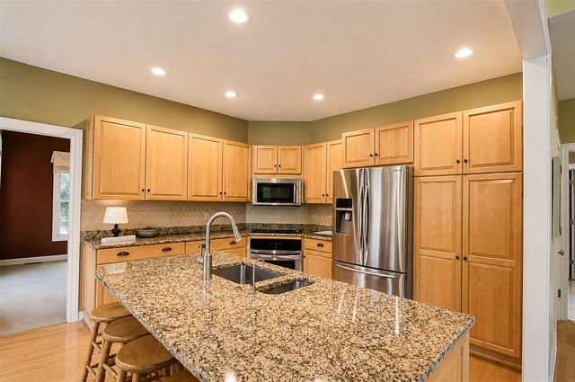 7494 Bridle Path Court, Ada, MI 49301