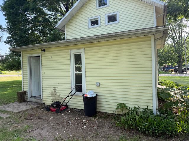 315 Reading Avenue, Jonesville City, MI 49250