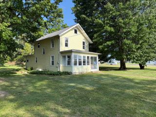 315 Reading Avenue, Jonesville City, MI 49250