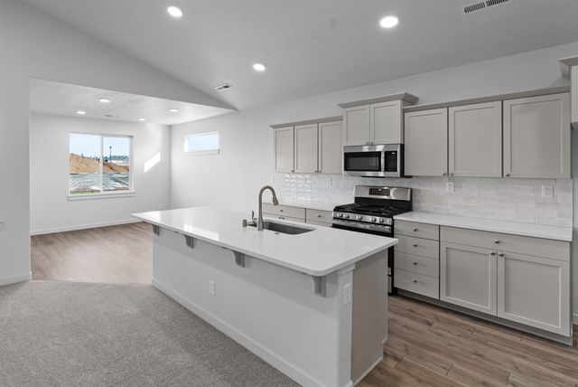 18121 E Barclay Ct, Spokane Valley, WA 99016