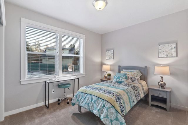 18121 E Barclay Ct, Spokane Valley, WA 99016