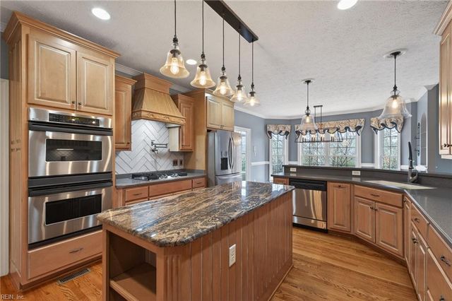 103 The Machrie, Smithfield, VA 23430