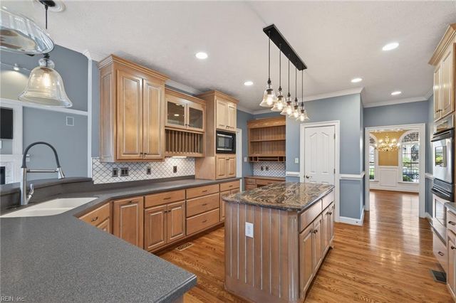 103 The Machrie, Smithfield, VA 23430