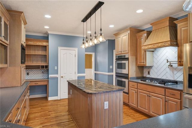 103 The Machrie, Smithfield, VA 23430