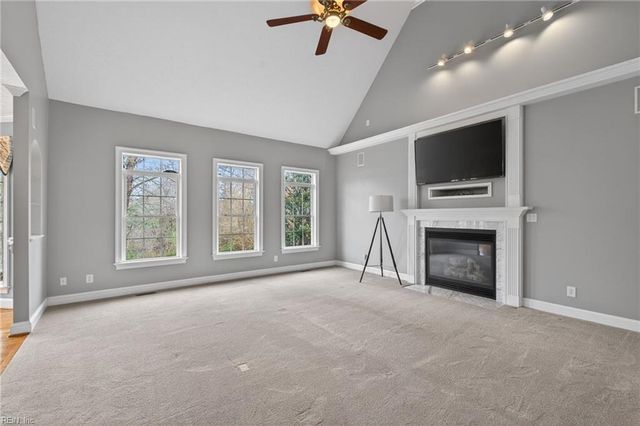 103 The Machrie, Smithfield, VA 23430