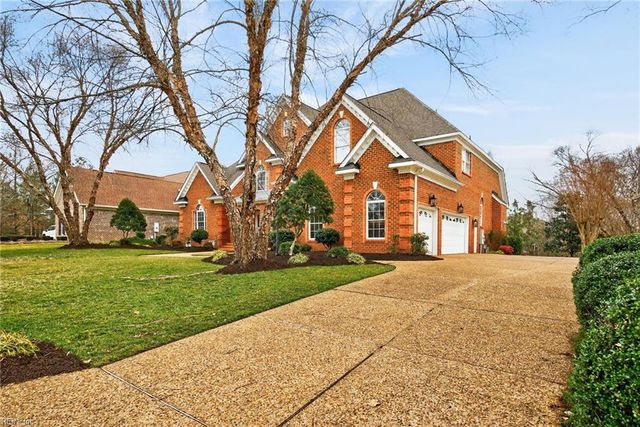 103 The Machrie, Smithfield, VA 23430