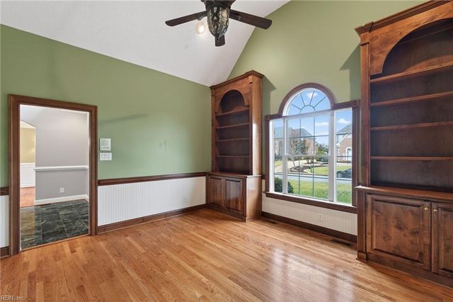 103 The Machrie, Smithfield, VA 23430