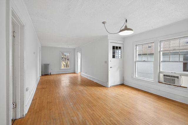 819 W 28th Street, Minneapolis, MN 55408