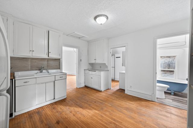 819 W 28th Street, Minneapolis, MN 55408