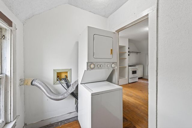 819 W 28th Street, Minneapolis, MN 55408