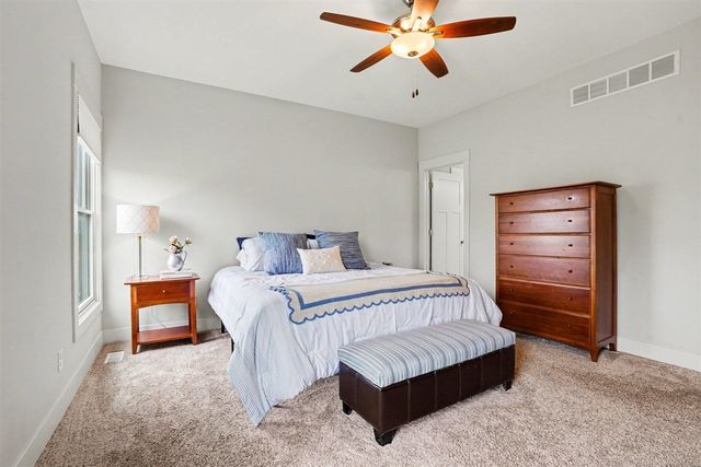 4001 Fox Woods Road, Saint Joseph, MI 49085