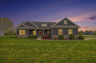 4001 Fox Woods Road, Saint Joseph, MI 49085