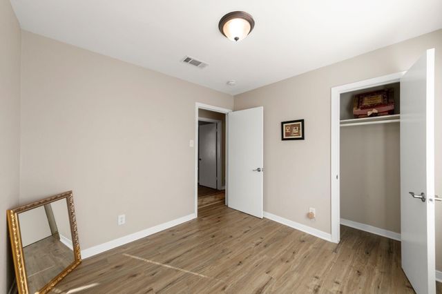 10128 Homestead Road, Houston, TX 77016