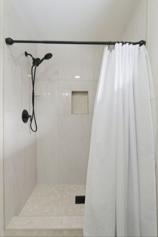 1000 Castleton Way, Lexington, KY 40517