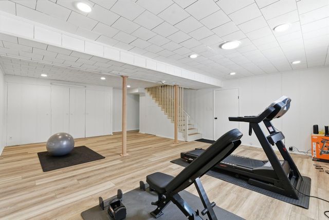 1000 Castleton Way, Lexington, KY 40517