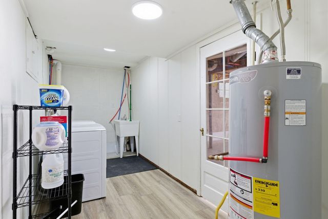 1000 Castleton Way, Lexington, KY 40517