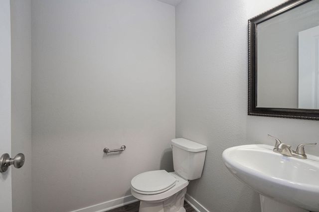 883 Main Street, Holland, MI 49423