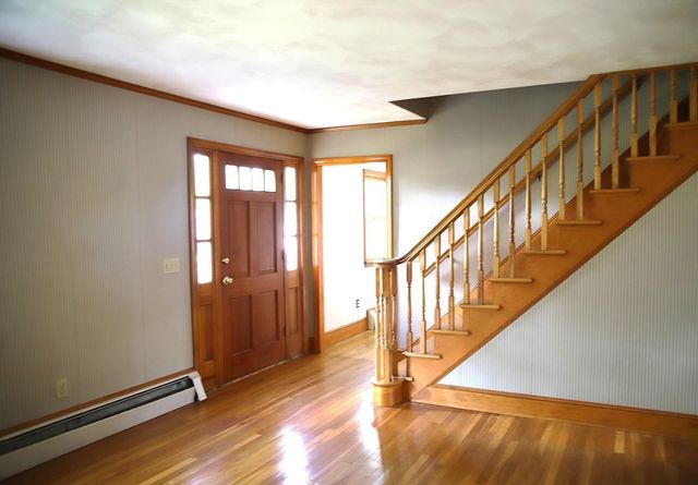 6 Edgewood Ln, Mattapoisett, MA 02739