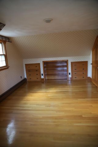 6 Edgewood Ln, Mattapoisett, MA 02739