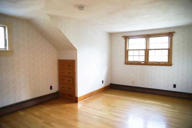 6 Edgewood Ln, Mattapoisett, MA 02739