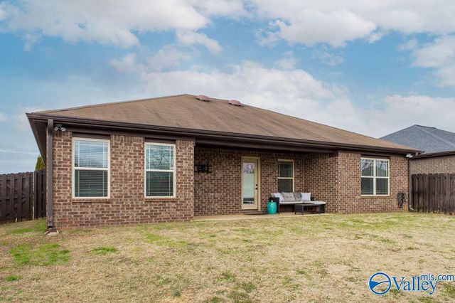 103 Walkers Hill Road, Meridianville, AL 35759