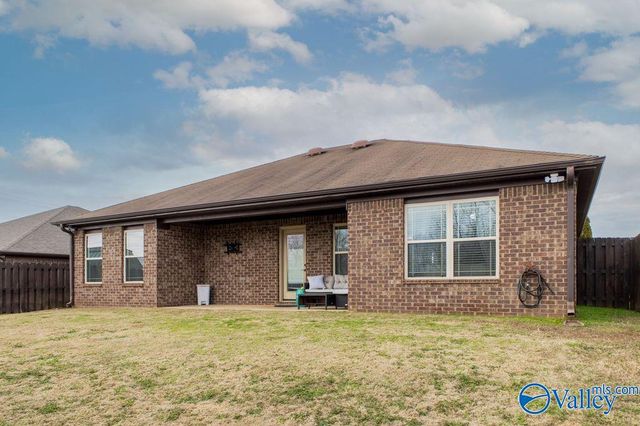 103 Walkers Hill Road, Meridianville, AL 35759