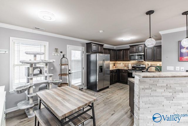 103 Walkers Hill Road, Meridianville, AL 35759