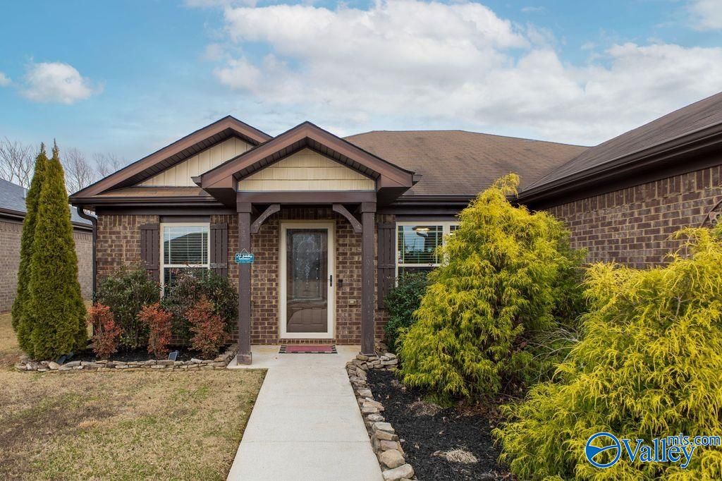 103 Walkers Hill Road, Meridianville, AL 35759